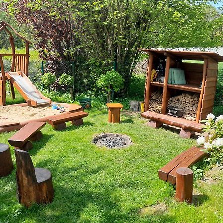 Guest House Sneznik ภายนอก รูปภาพ