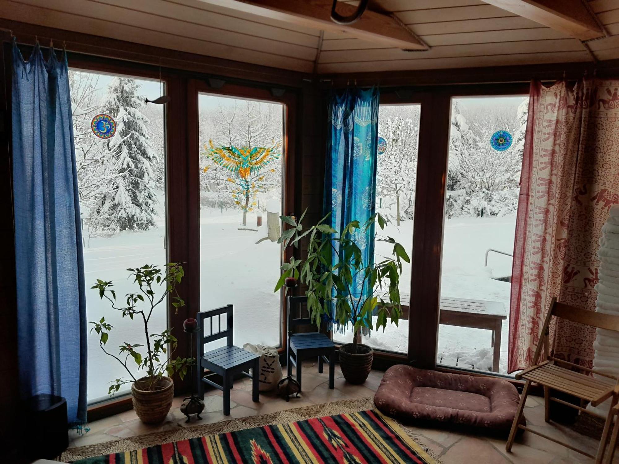 Guest House Sneznik ภายนอก รูปภาพ