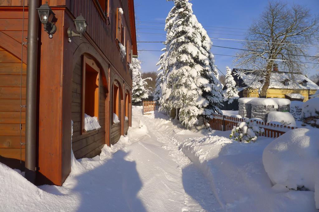 Guest House Sneznik ภายนอก รูปภาพ