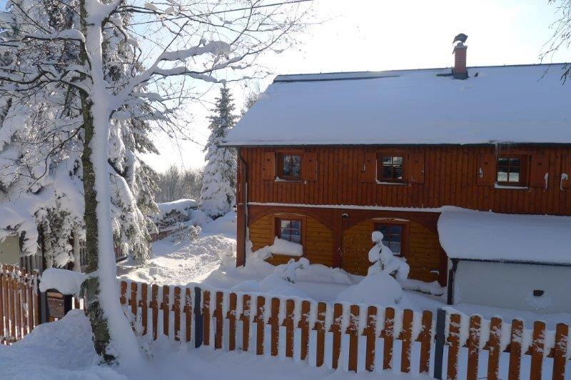 Guest House Sneznik ภายนอก รูปภาพ