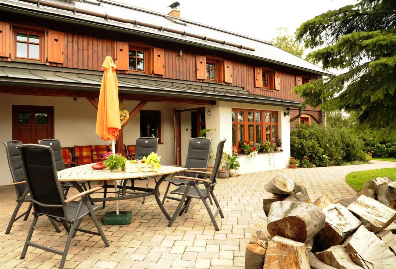 Guest House Sneznik ภายนอก รูปภาพ